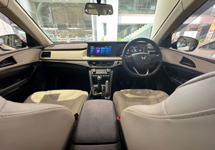 Mahindra XUV 700