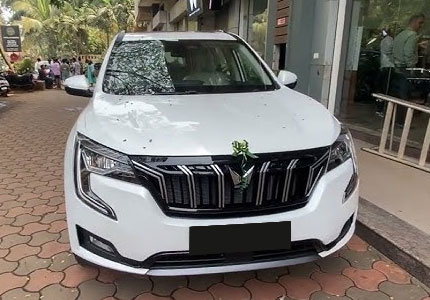 Mahindra XUV 700